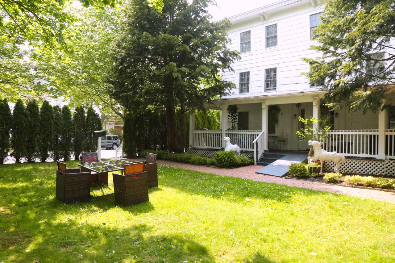 Harpoon House Bed & Breakfast Southampton Exterior photo