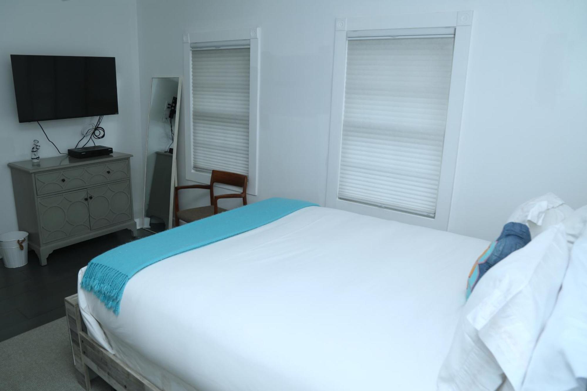 Harpoon House Bed & Breakfast Southampton Exterior photo